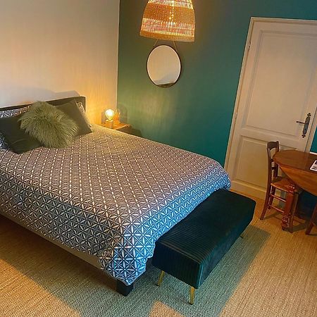 Chez Guilem Bed & Breakfast Saint-Maixent-lʼÉcole Eksteriør bilde