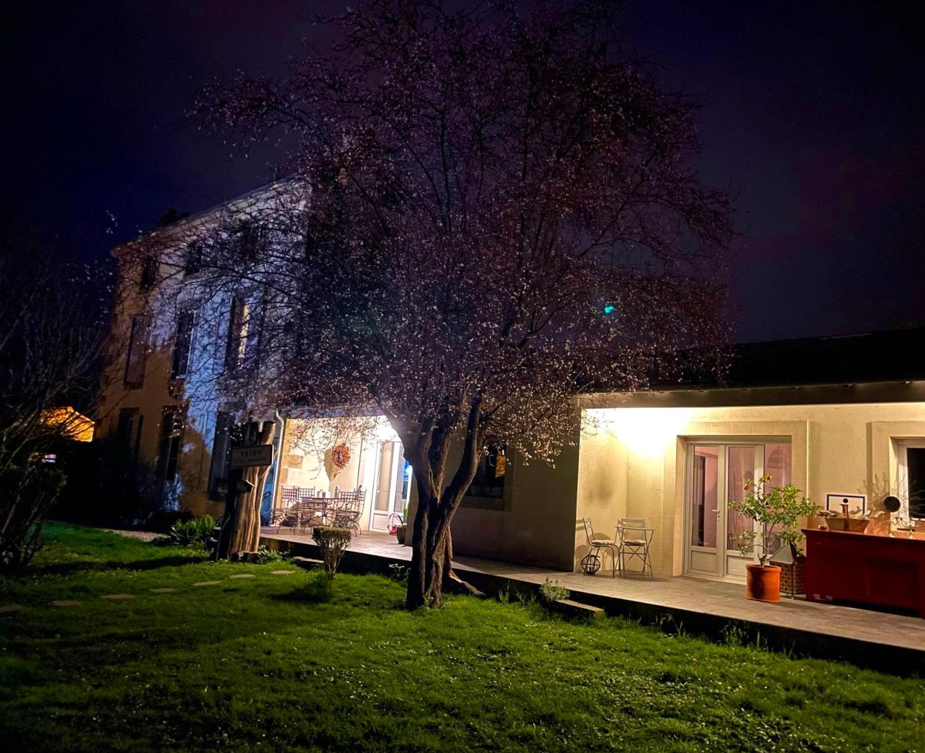Chez Guilem Bed & Breakfast Saint-Maixent-lʼÉcole Eksteriør bilde