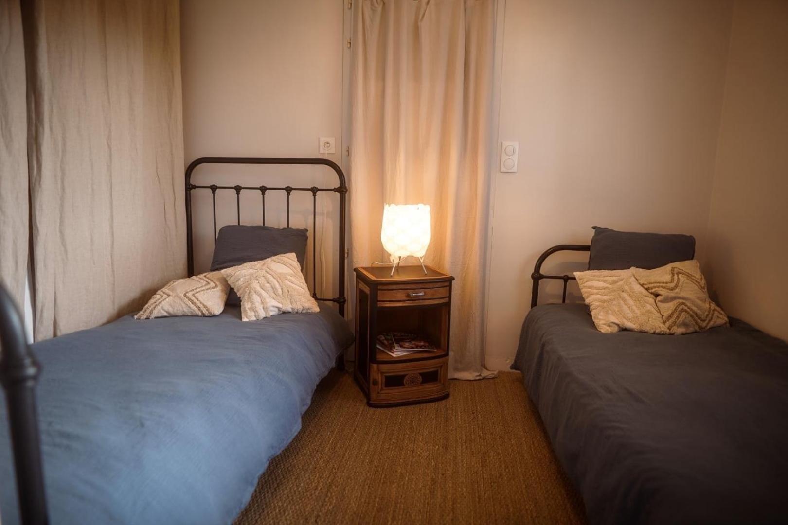 Chez Guilem Bed & Breakfast Saint-Maixent-lʼÉcole Eksteriør bilde